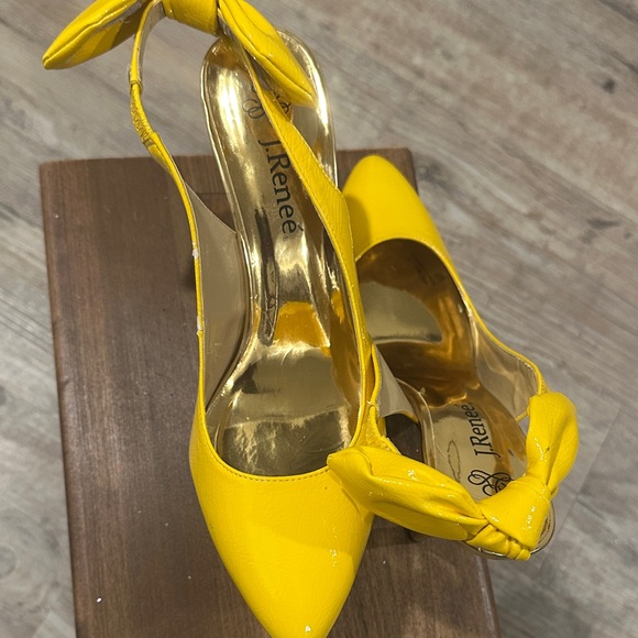 J.Renee Yellow Patent Pointed-Toe Slingback Pumps with Bow - Picture 5 of 6